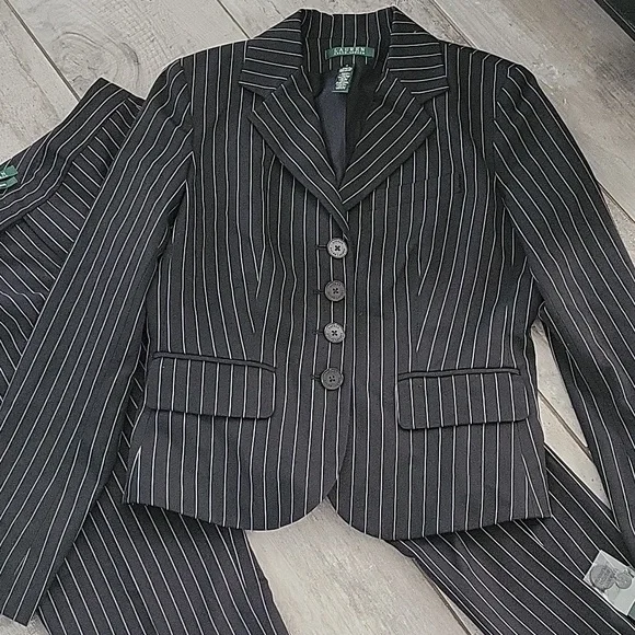 Lauren Ralph Lauren Cameron pin stripe suit in black panties 2 jacket size 4 - Picture 2 of 10